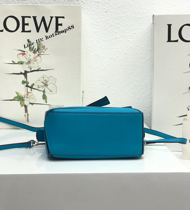 Loewe專櫃經典款2022新顏色迷你女包 羅意威Puzzle系列Mini女款手提肩背包小牛皮幾何包 10173 lyw1368